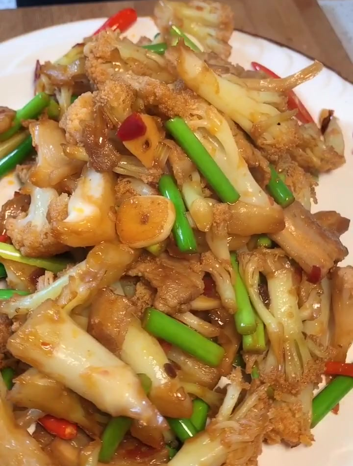家常下饭菜之花菜炒肉