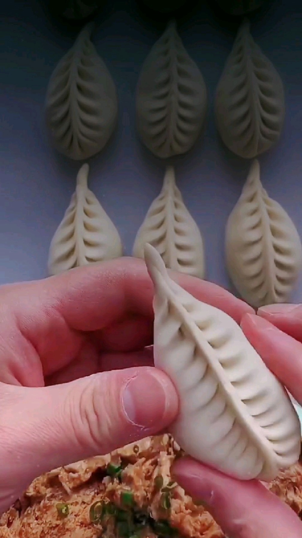 麦穗饺子简单包法