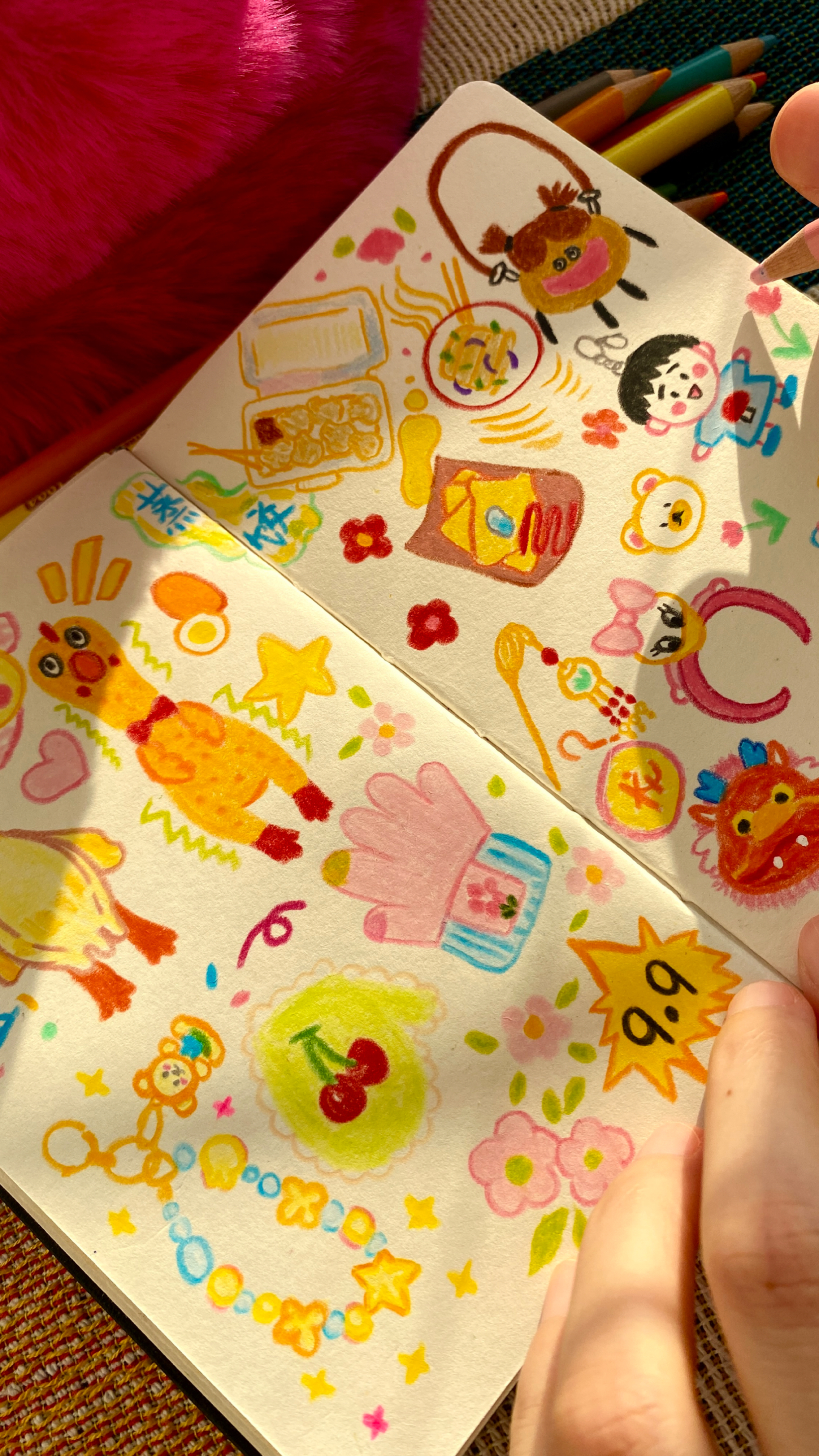 彩铅手绘可爱小物治愈插画小饰品