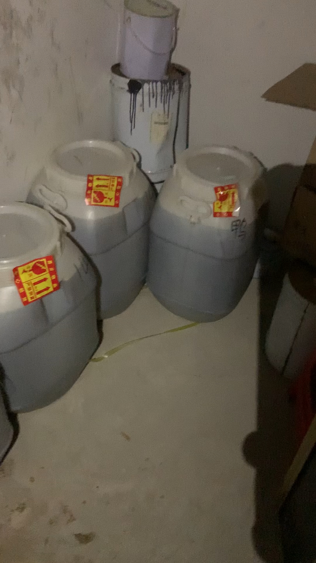 蜂蜜太难卖了这2600斤鸭脚木冬蜜要放到年底了