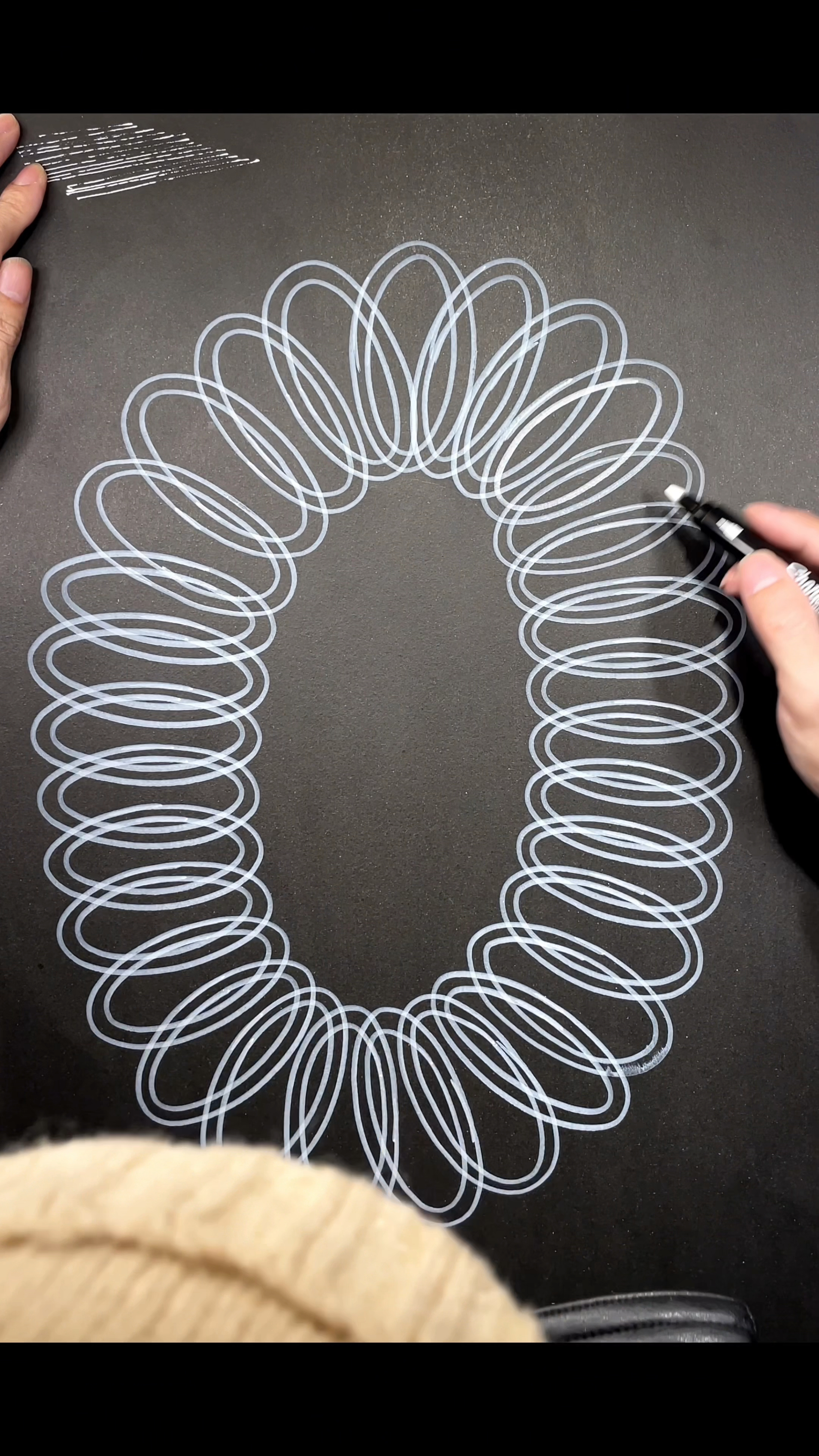 达芬奇画鸡蛋..一起来。绘画,艺术,简笔画。