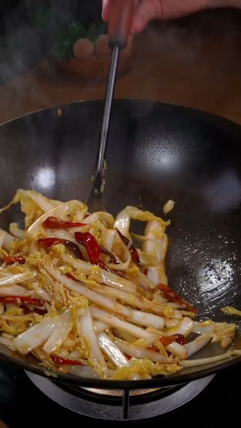 辣椒炒娃娃菜这样做