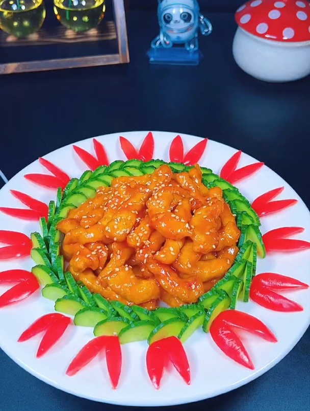 糖醋里脊,简单摆盘好看又好吃,厨房小白都会做