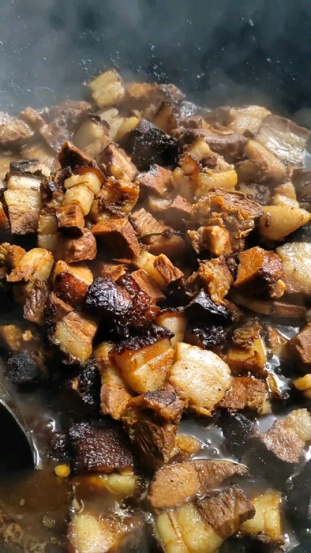 南方小年的这一天,开始做香喷喷的扎肉,这是江西万载人难忘的年味