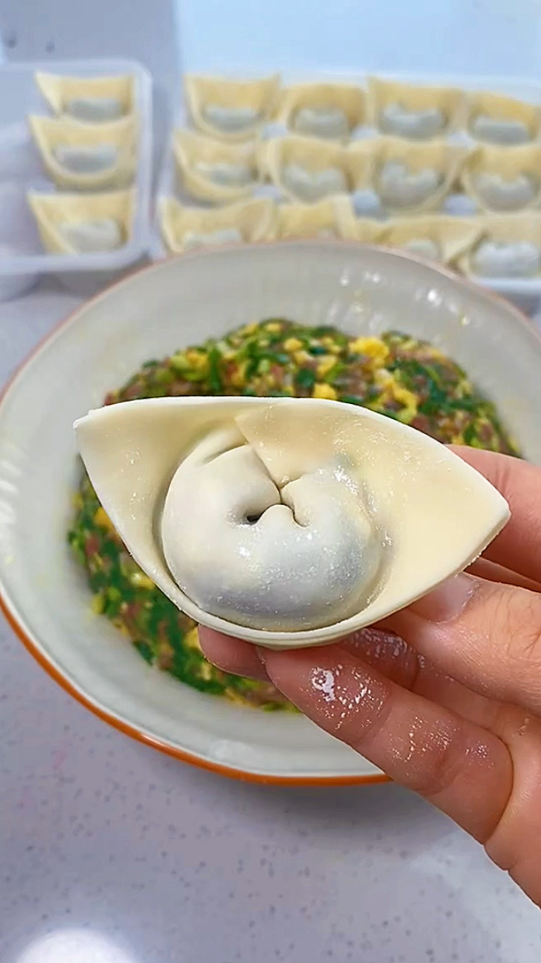 薄皮大馅馄饨包法