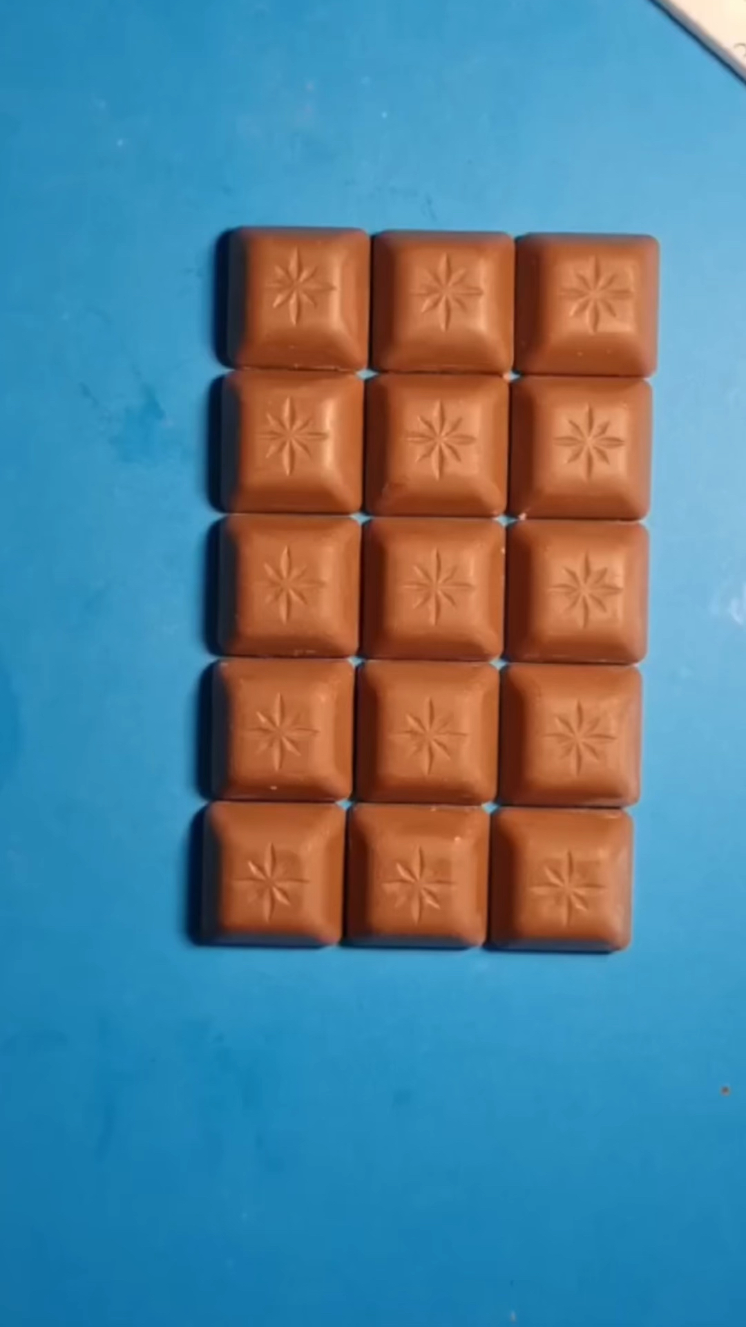 国外的高能名场面,巧克力怎么就多出一个了