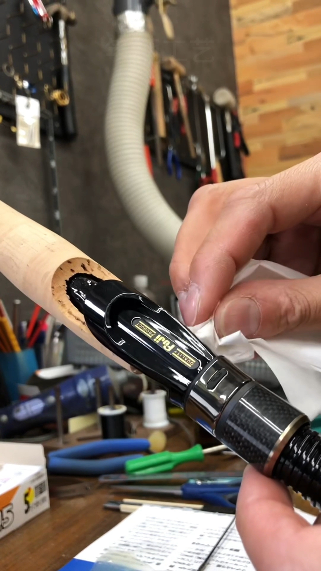 富士轮座安装工艺,好鱼竿这样造