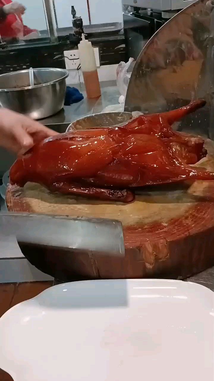 脆皮烧鹅,脆到爆炸