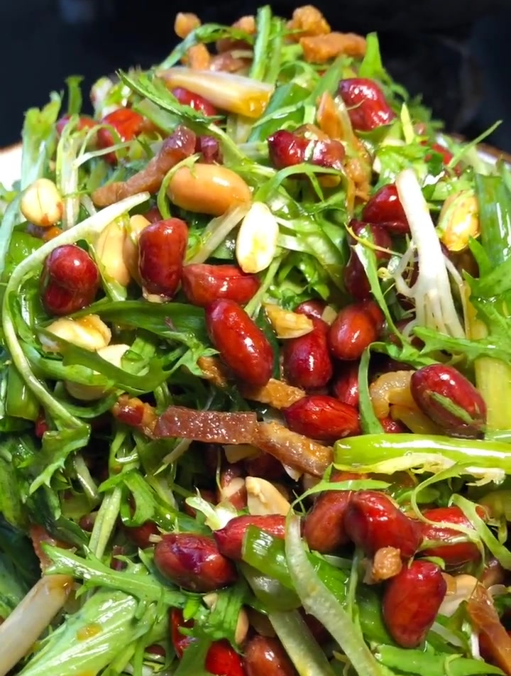 家常小凉菜花生米拌苦菊