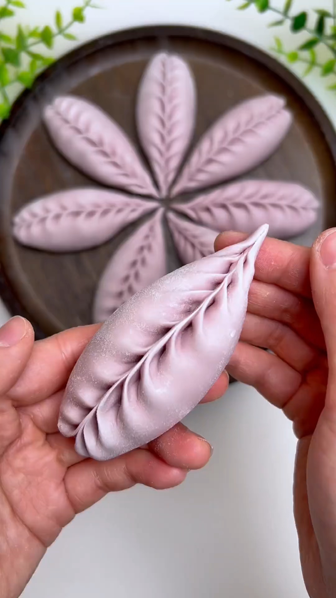 柳叶包子慢动作包法