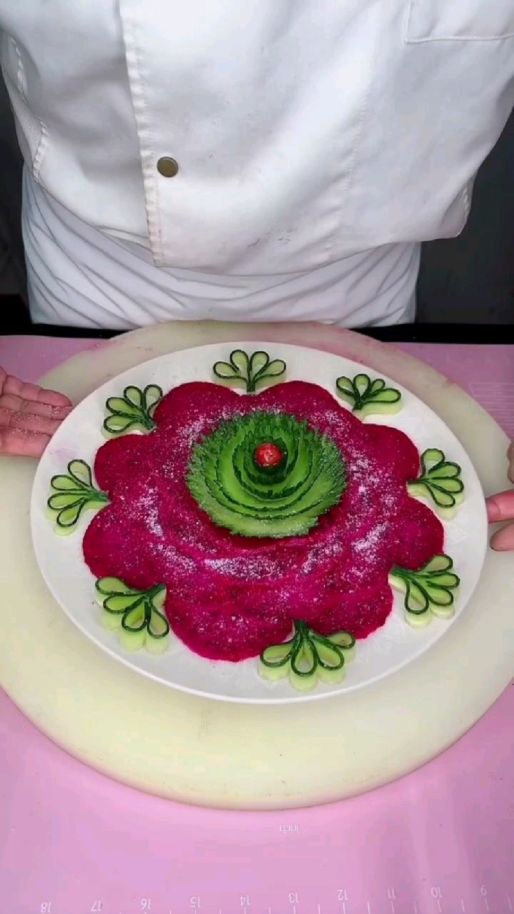 火龙果创意摆盘