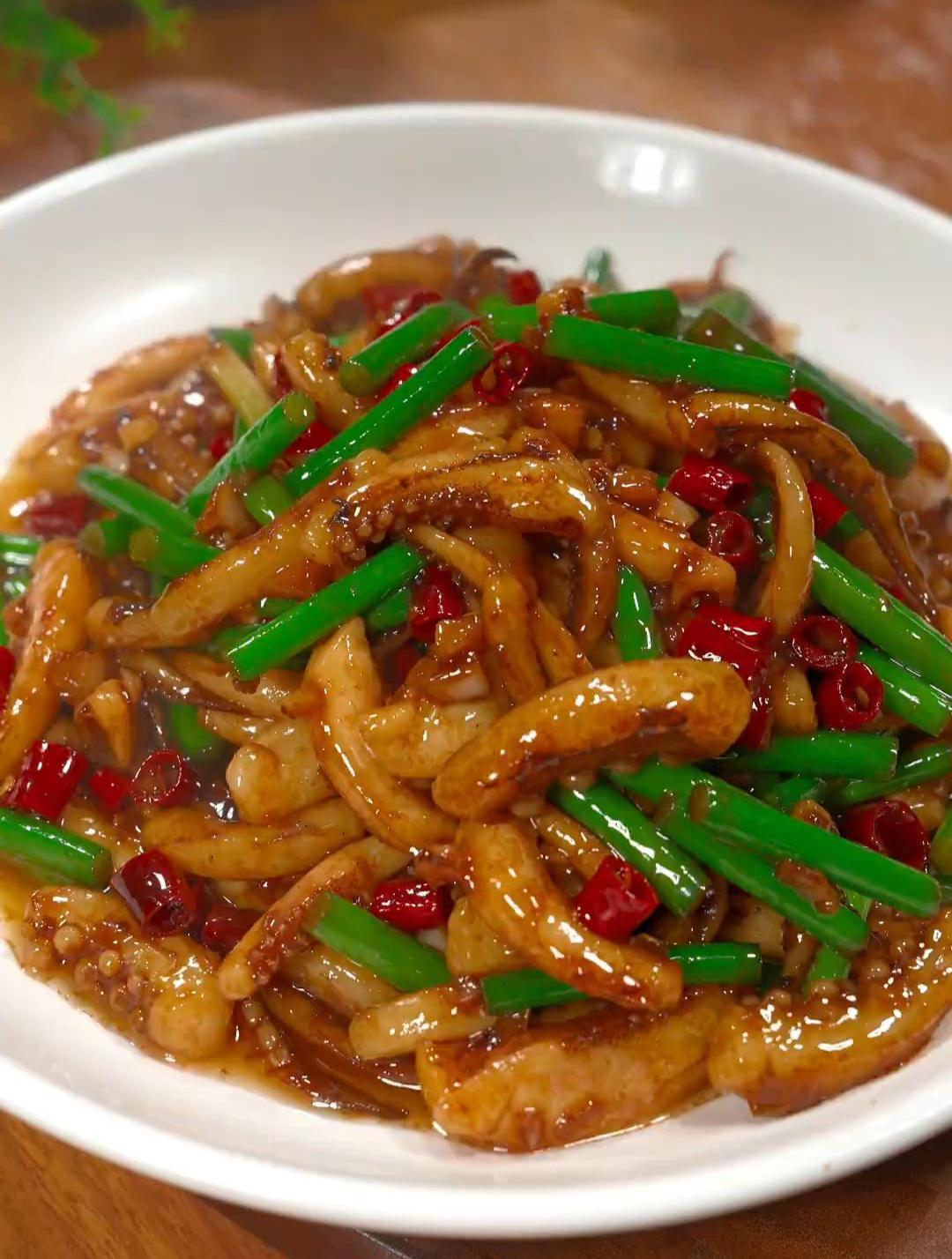 像我这样做到香辣鱿鱼丝,下酒又下饭