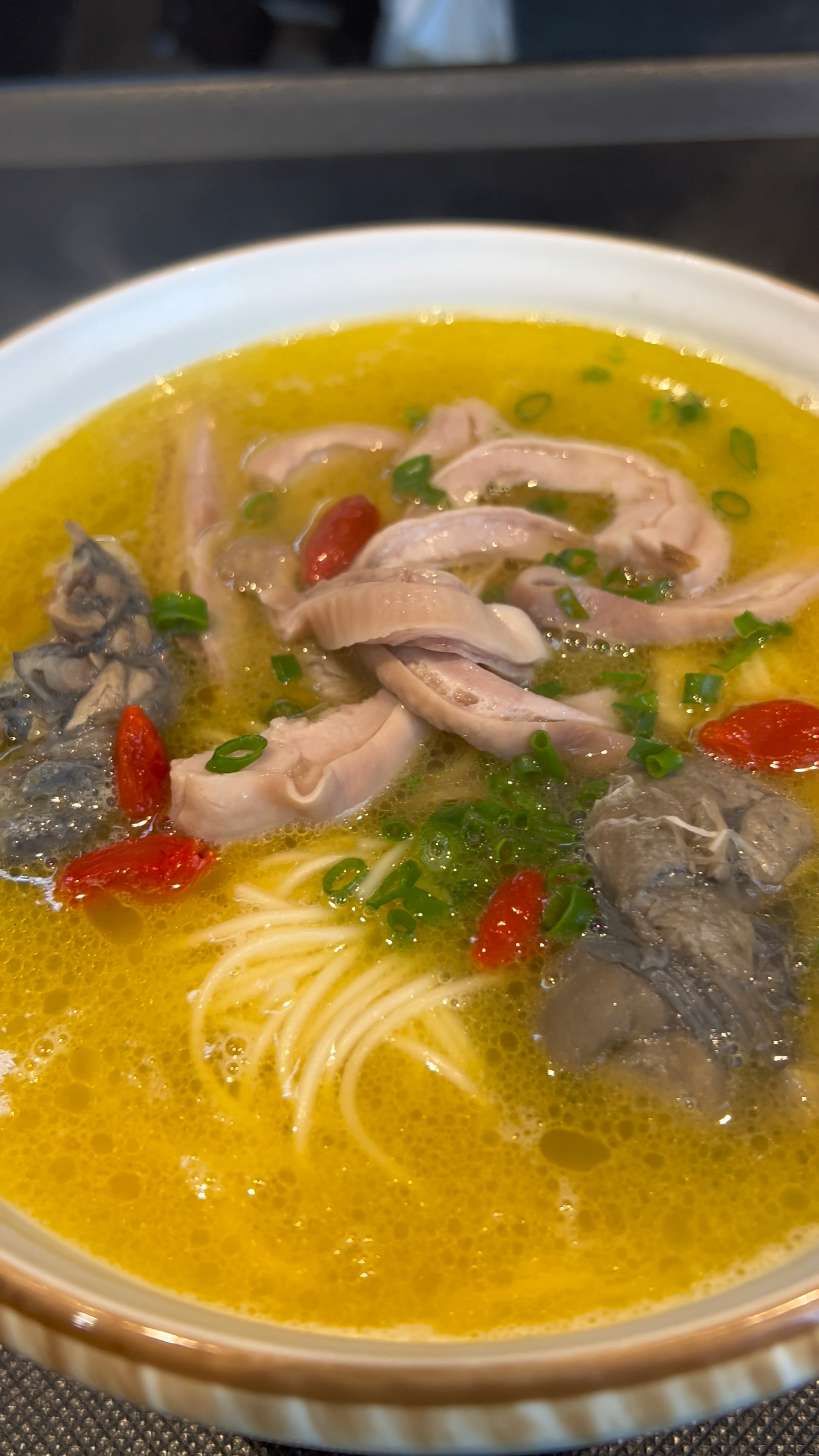 猪肚鸡汤面,解酒还魂神器