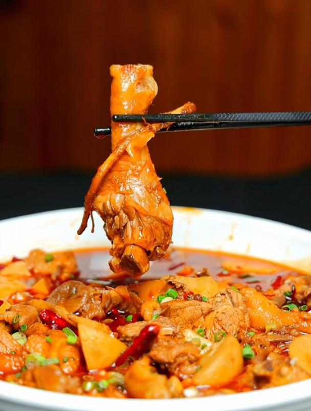 李子坝梁山鸡,做法简单,学会了你不用到重庆也能吃到梁山鸡了