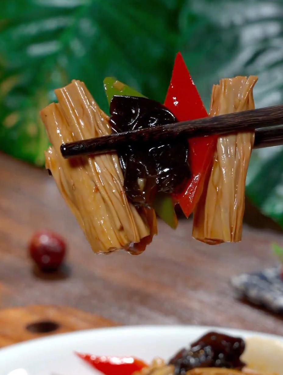 像我这样做道醋溜白菜,最家常的做法最下饭