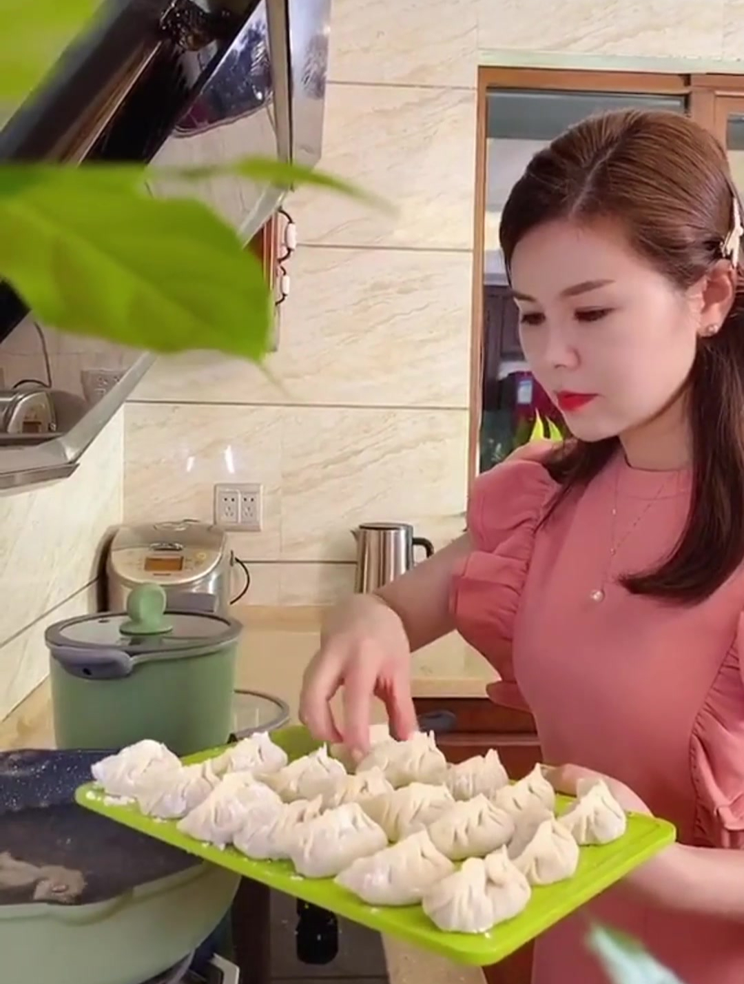 自创一款三文鱼水饺,简单又好吃!