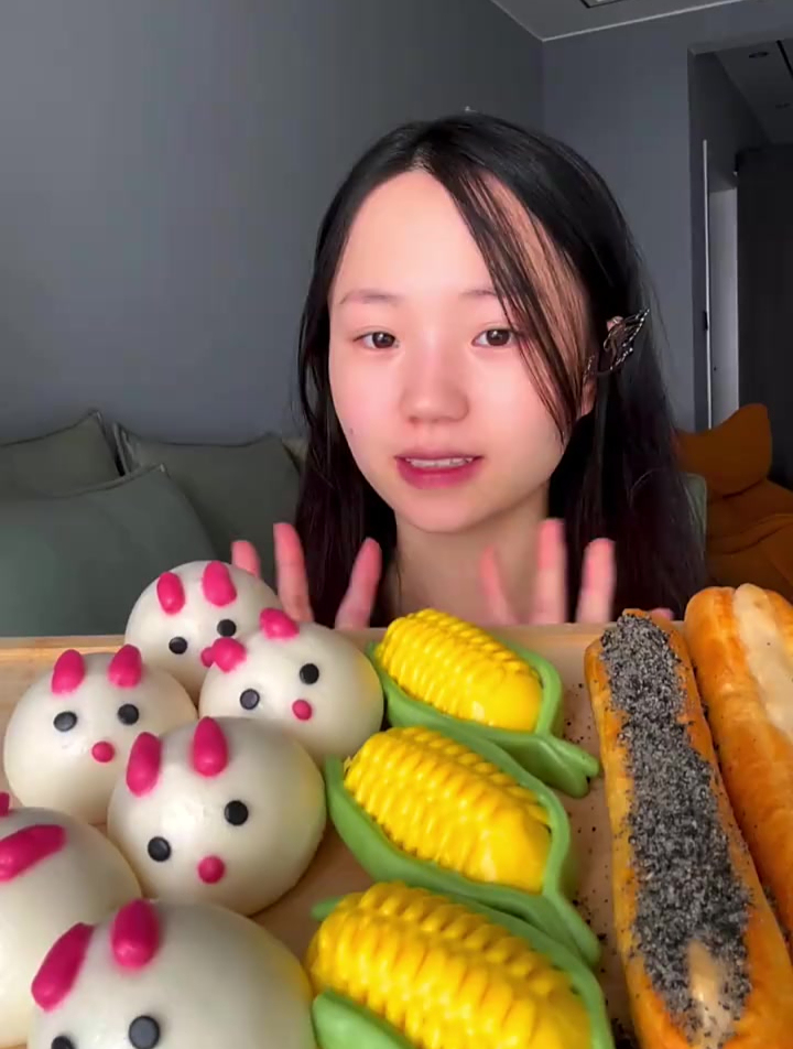 Pinxx拉丝麻糍油条,卡通包