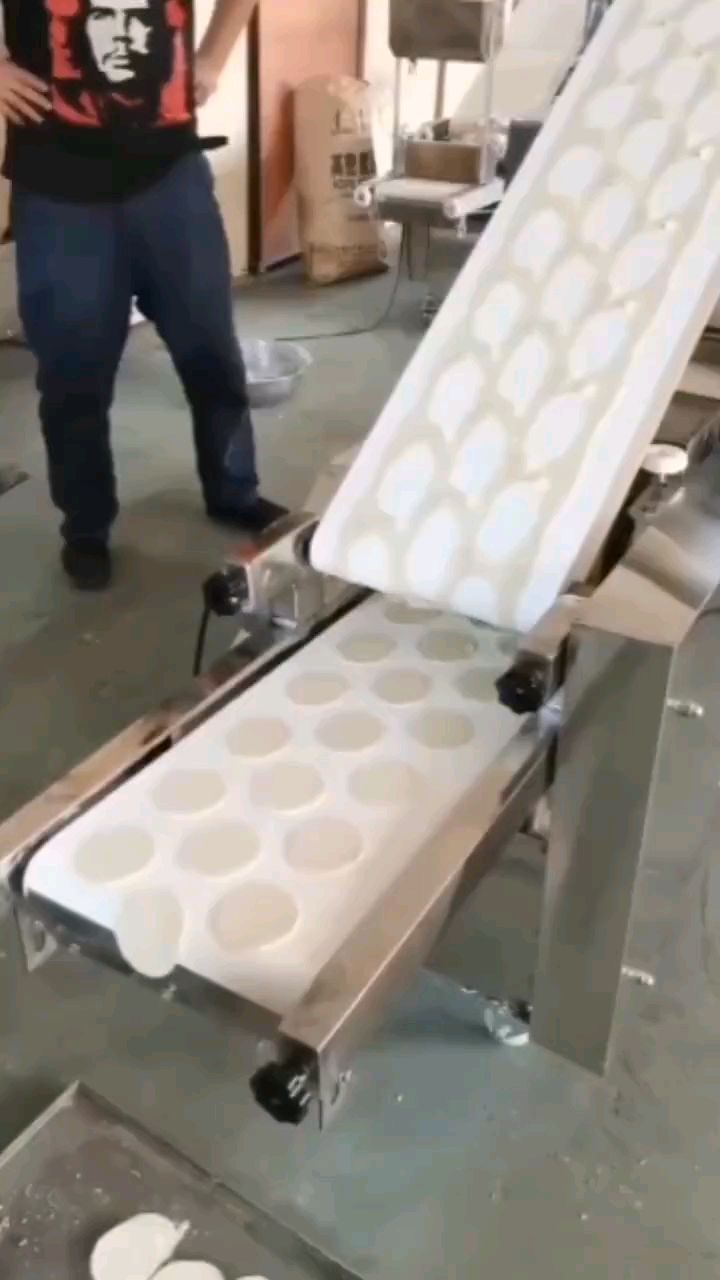 全自动饺子皮机饺子皮成型机压面机