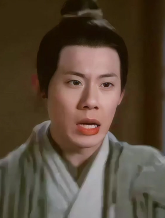 李饼对小陈拾爱不释手是有原因的!既真诚又可爱~