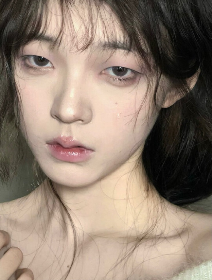 单眼皮破碎清冷妆|绝美中森明菜紫色眼影