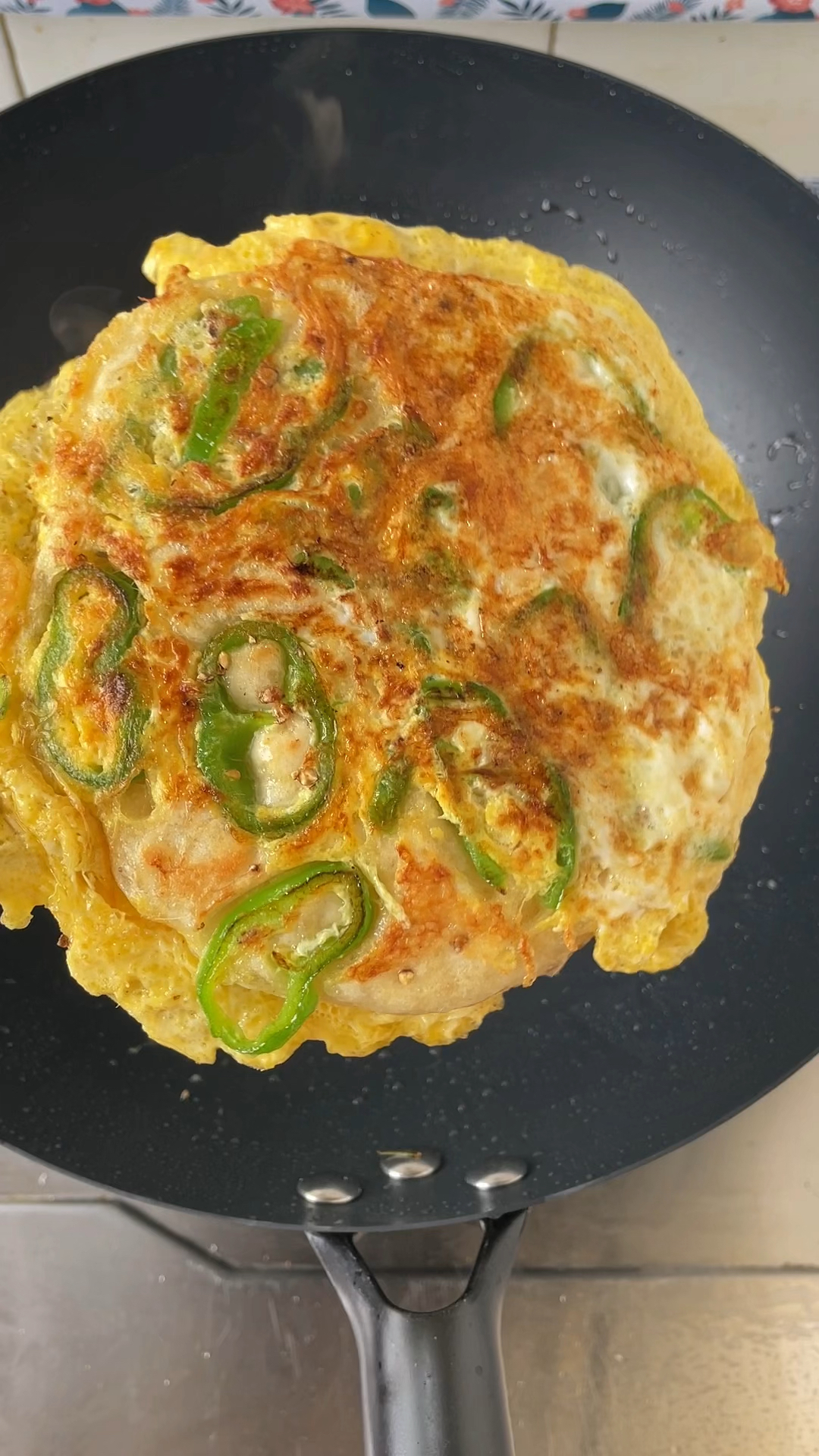 嘎嘎香的青椒鸡蛋饼