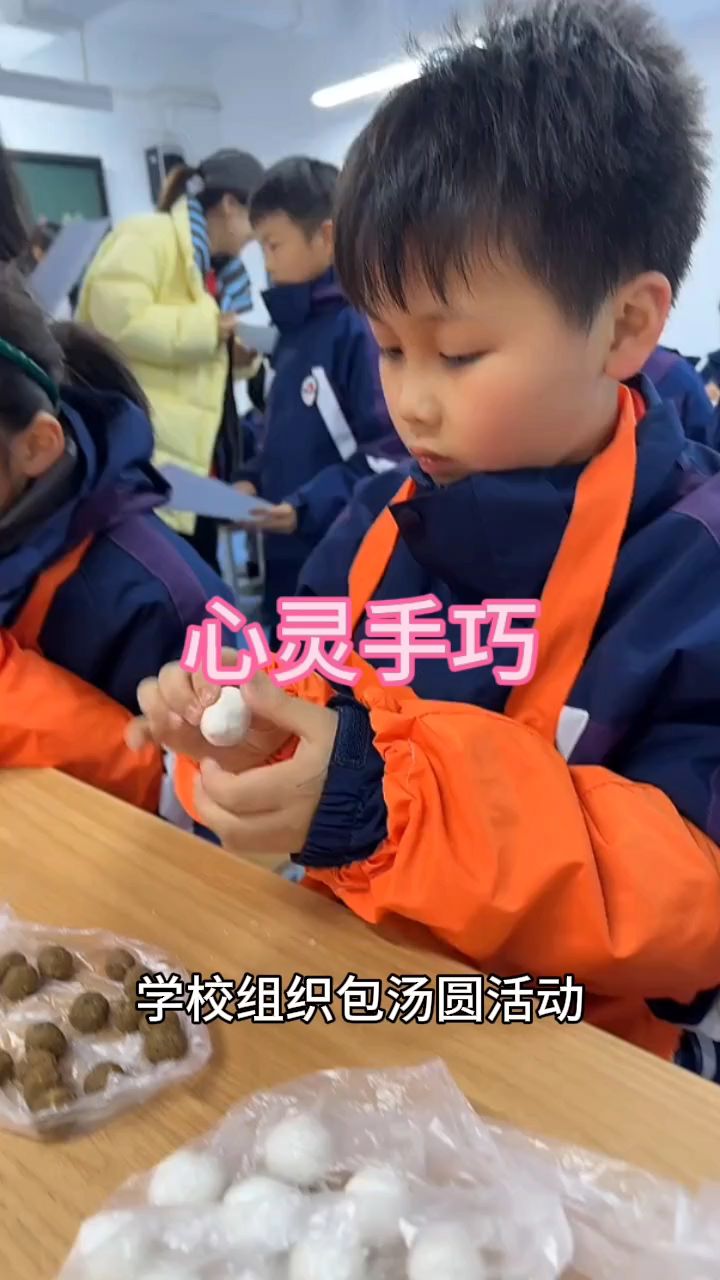 看着这操作,这橡皮泥没少捏啊