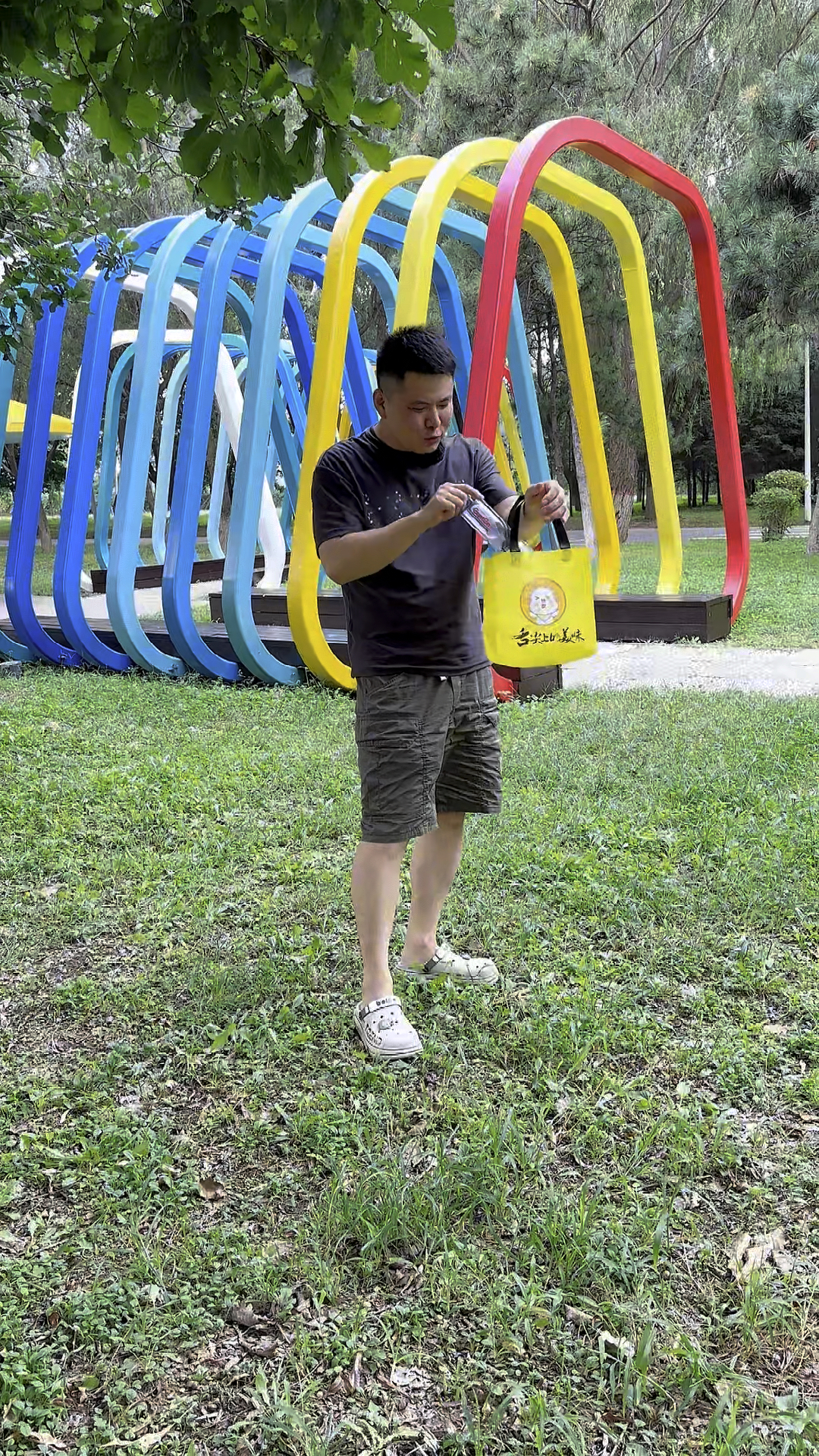 无纺布手提袋样式、尺寸与循环使用率