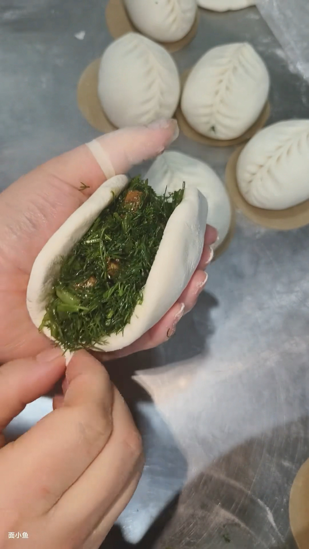 茴香馅麦穗包子包法分享