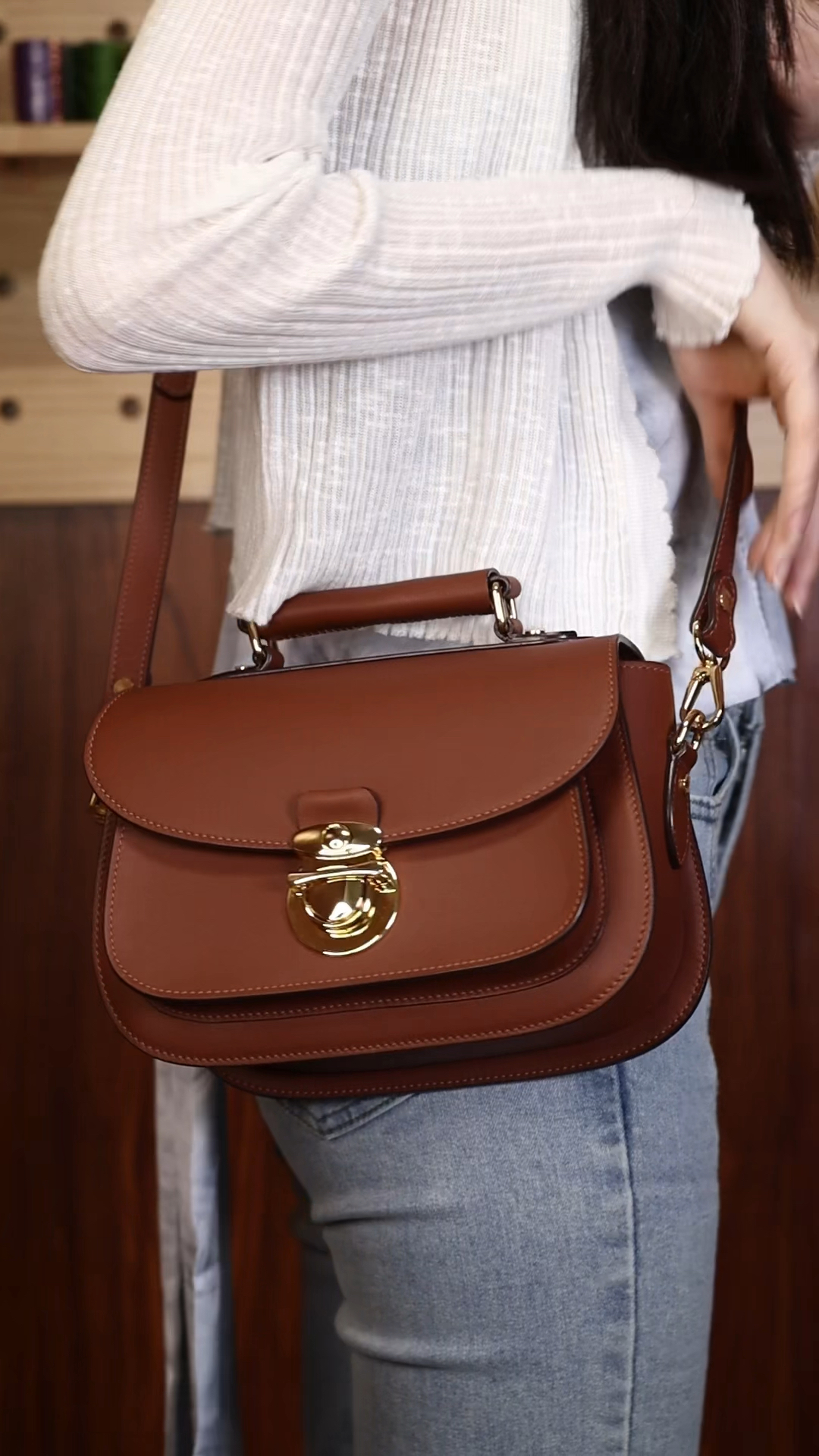 巧克力棕马鞍包,复古感拉满啦!