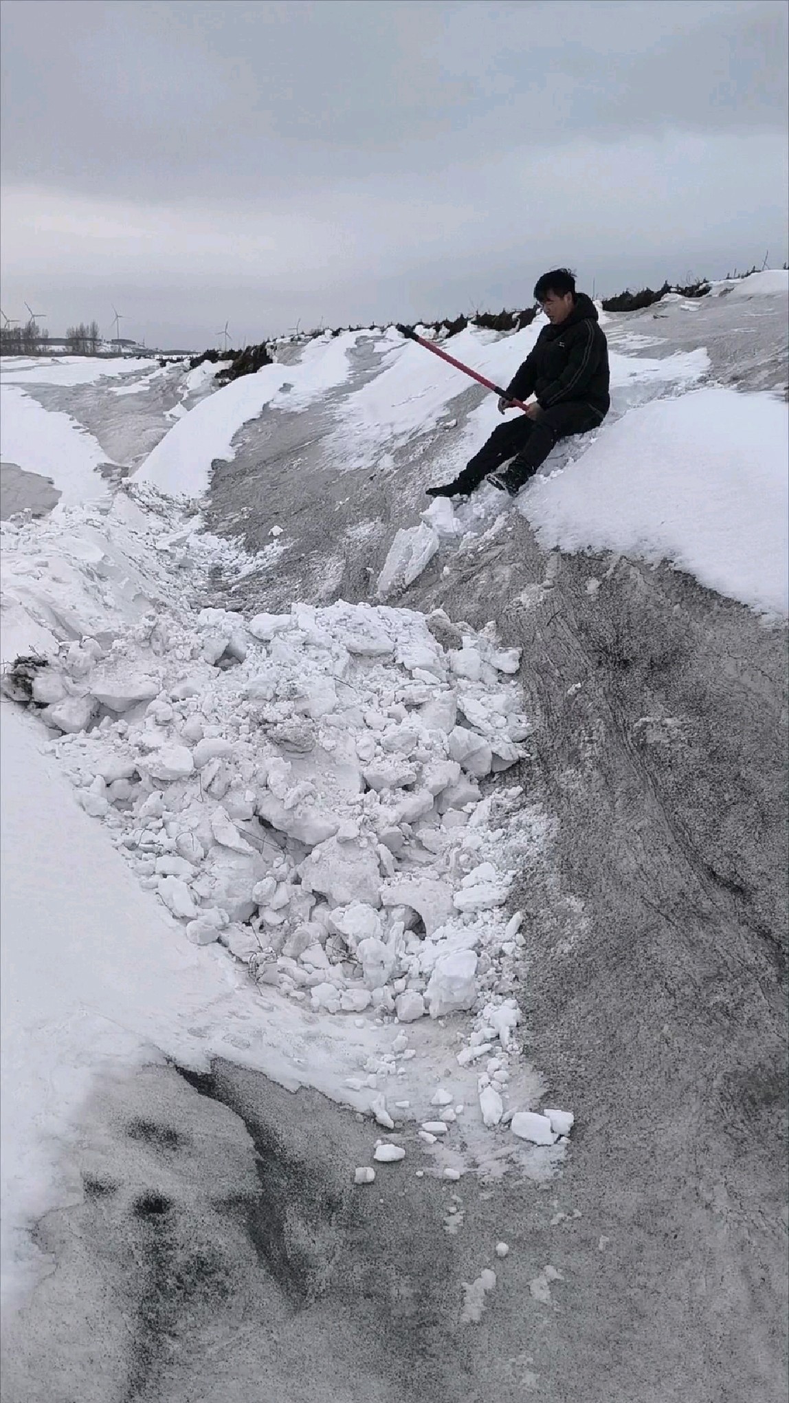 #原创视频 #东北的冬天 #农村雪景 开开心心过好每一天。