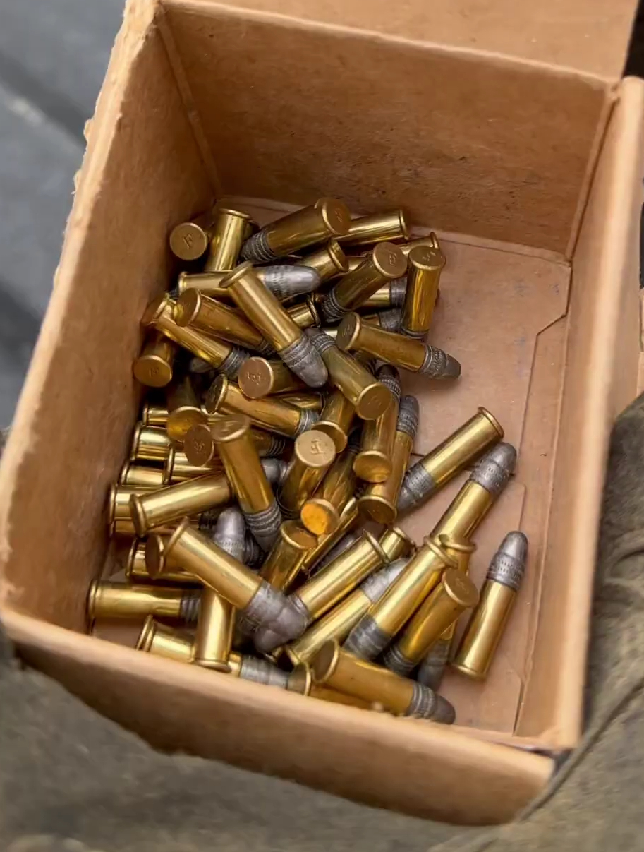 点22口径长步枪弹 历史悠久的凸缘底火子弹 具有低后坐和高速特点