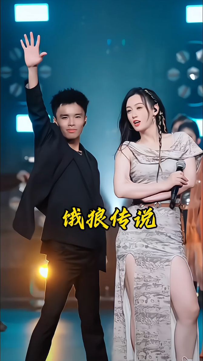 经典粤语歌曲《饿狼传说》唐艺激情演唱