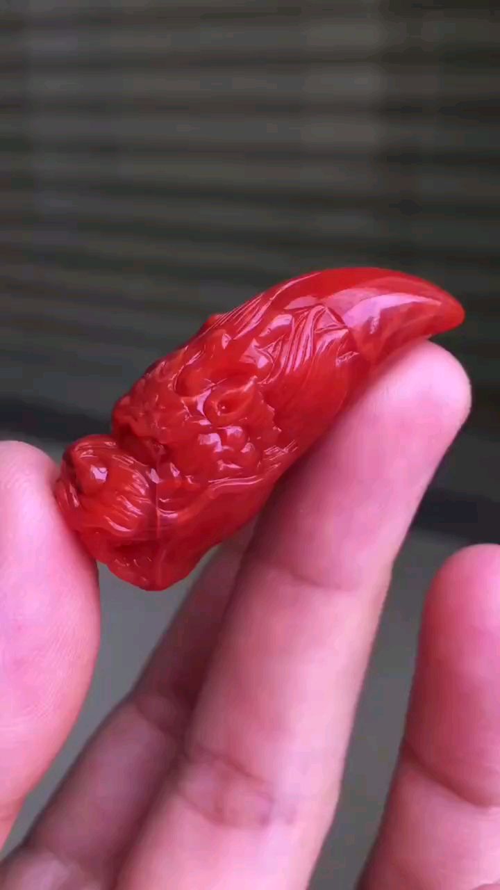 龙牙南红玛瑙玉石