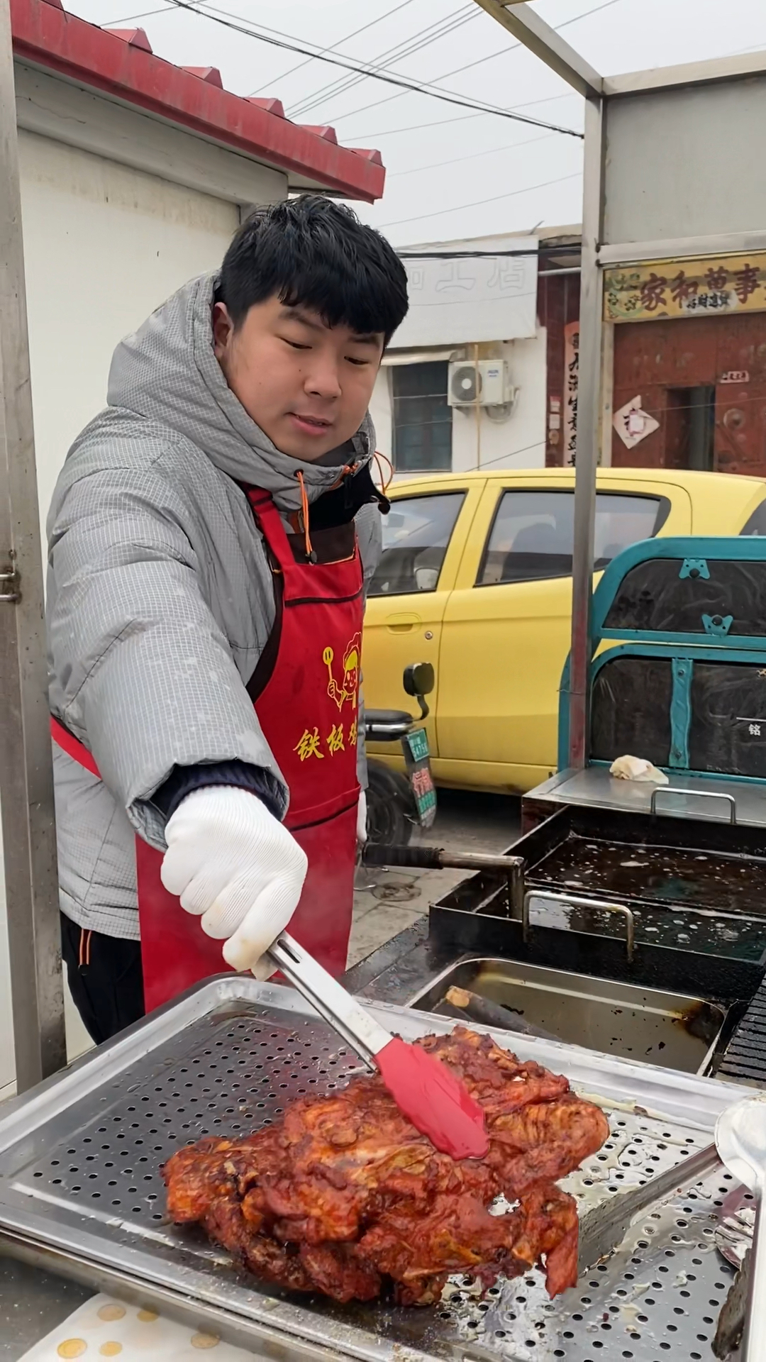 铁板鸡架摆摊 你的城市有铁板鸡架吗