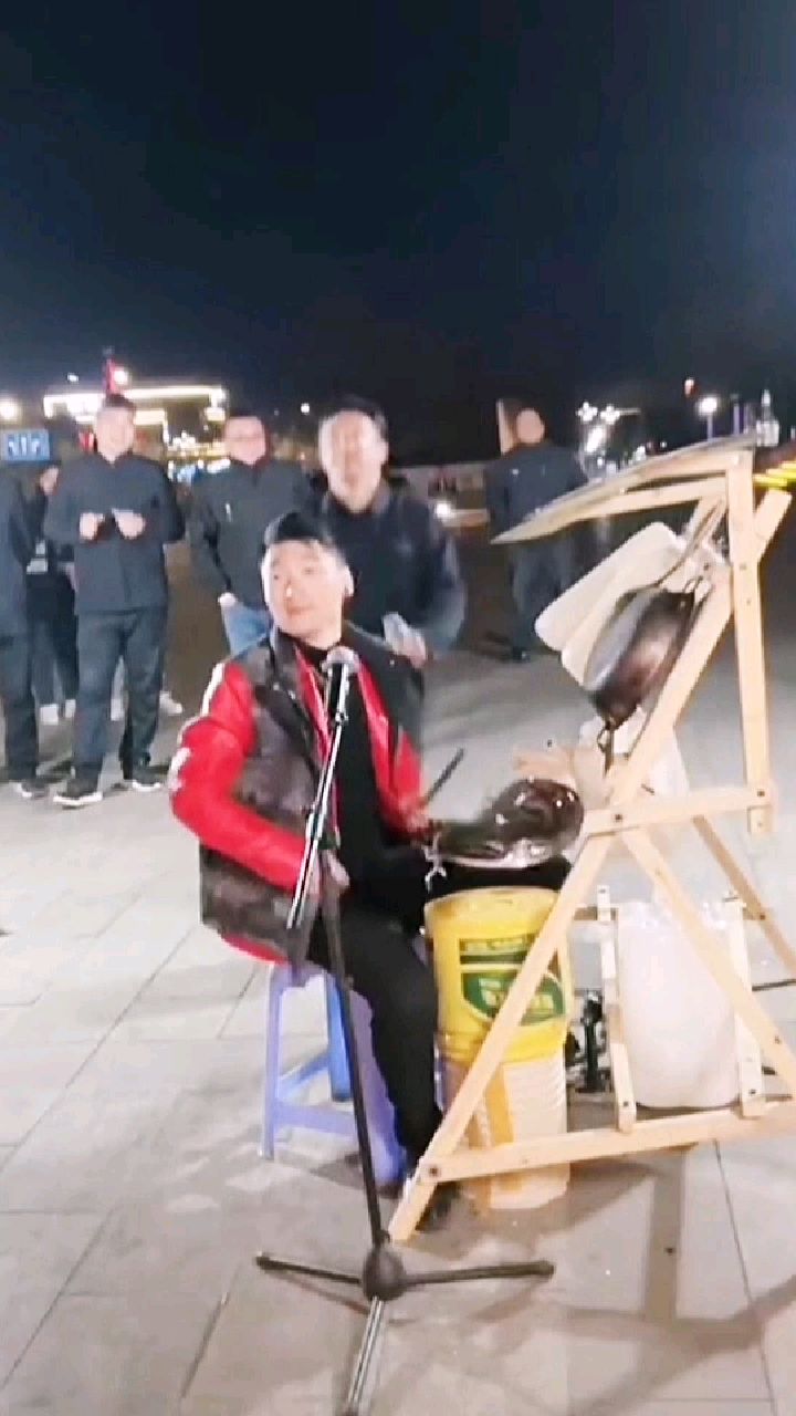 农村小伙报东北菜名呢