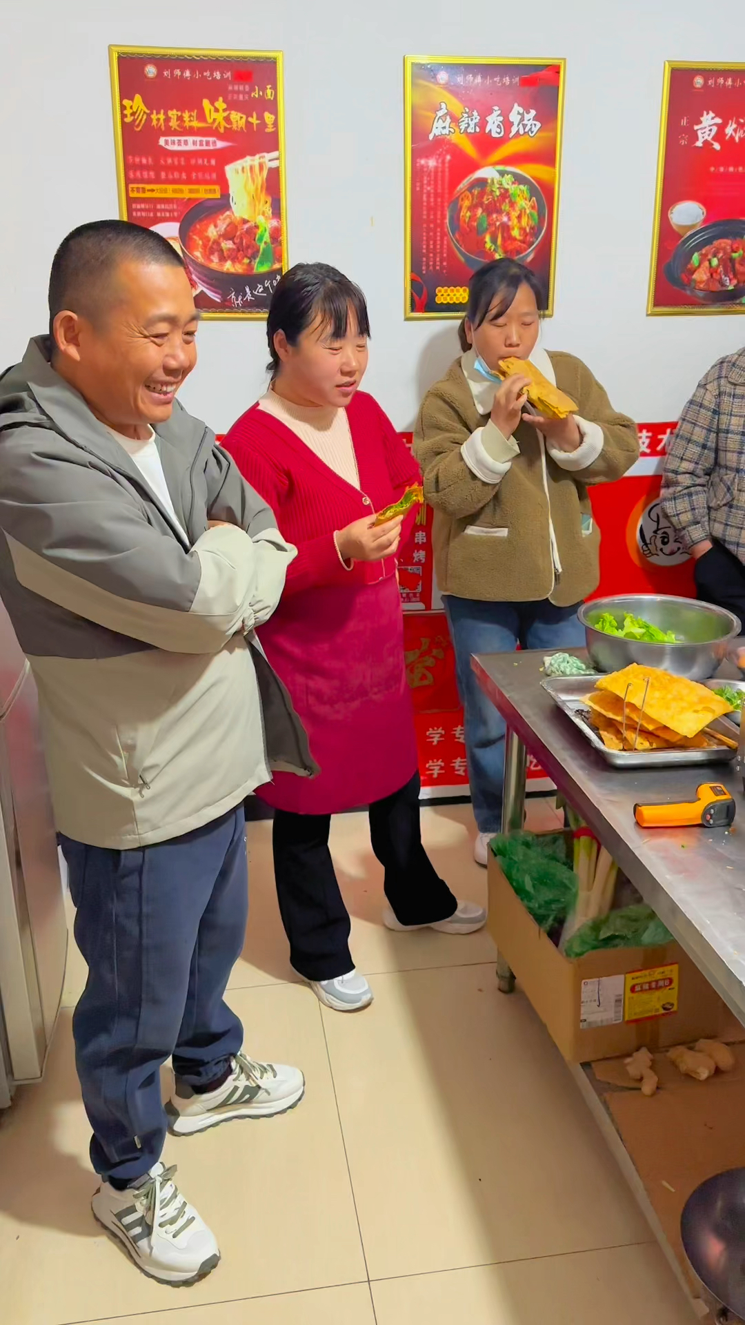 杂粮煎饼做法,上海特味鸡柳做法,濮阳小吃培训学校。