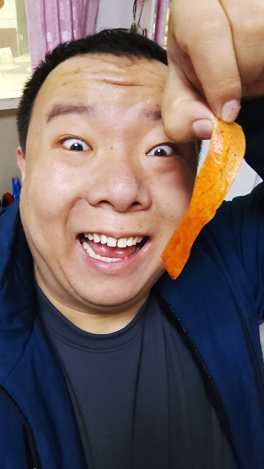 钵钵鸡钵啊钵钵鸡一元一个的死神辣条小味嘎嘎香