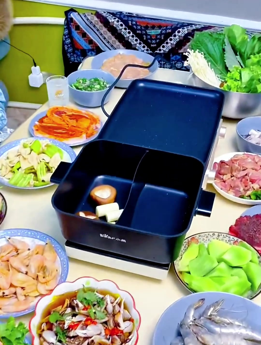 一锅实现烤肉自由,这个折叠烤涮一体锅简直太好用了