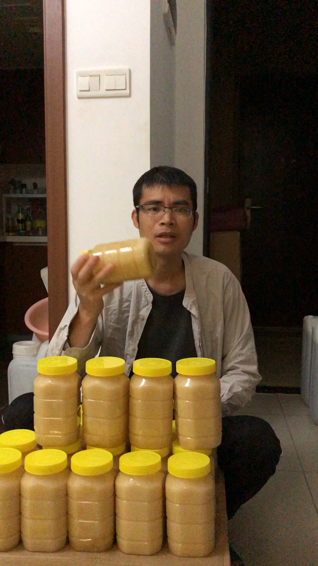 99%的人没见过鸭脚木冬蜜无论功效还是口感都是蜂蜜中天花板