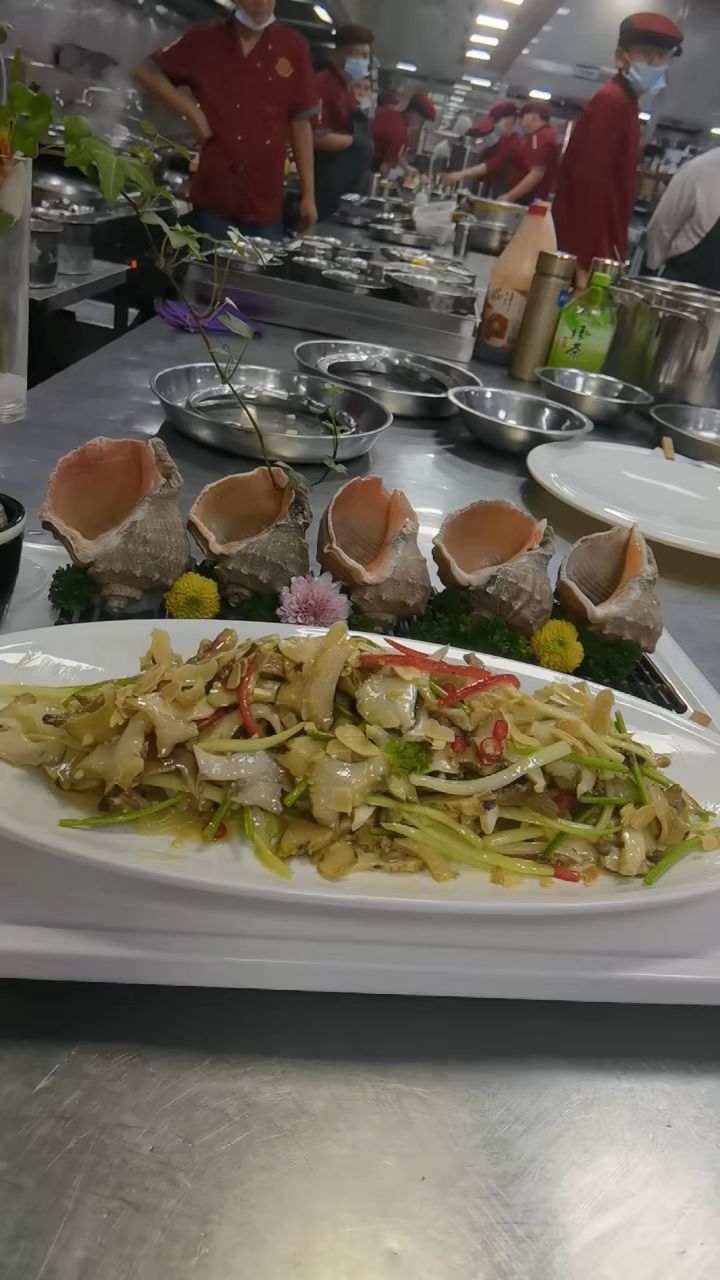 爆炒大海螺搭配均匀