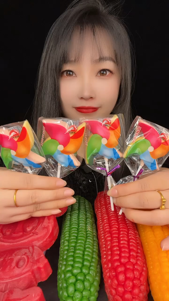 风车巧克力颜值彩虹波板便宜棒棒糖创意卡通糖果可爱零食