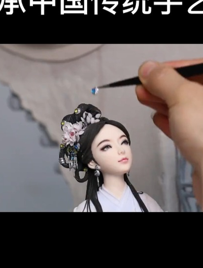 翻糖蛋糕你们的老婆只能看,而我的老婆就厉害了,不仅能看还能吃