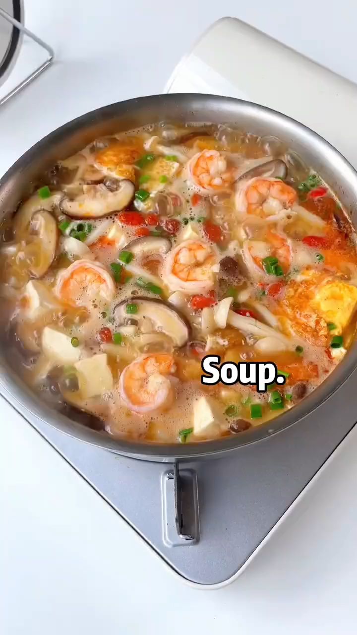 鲜虾菌菇汤这样做
