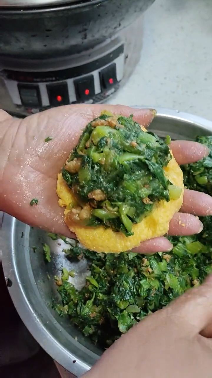 小白菜肉的菜团子这样做老好吃了