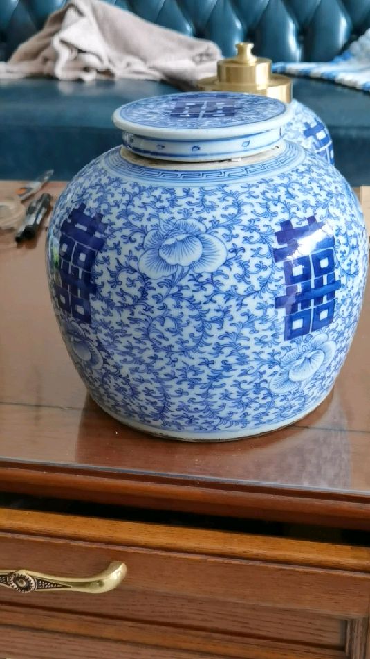 清代青花缠枝纹四喜罐子,历经二百年完整如初,难得。