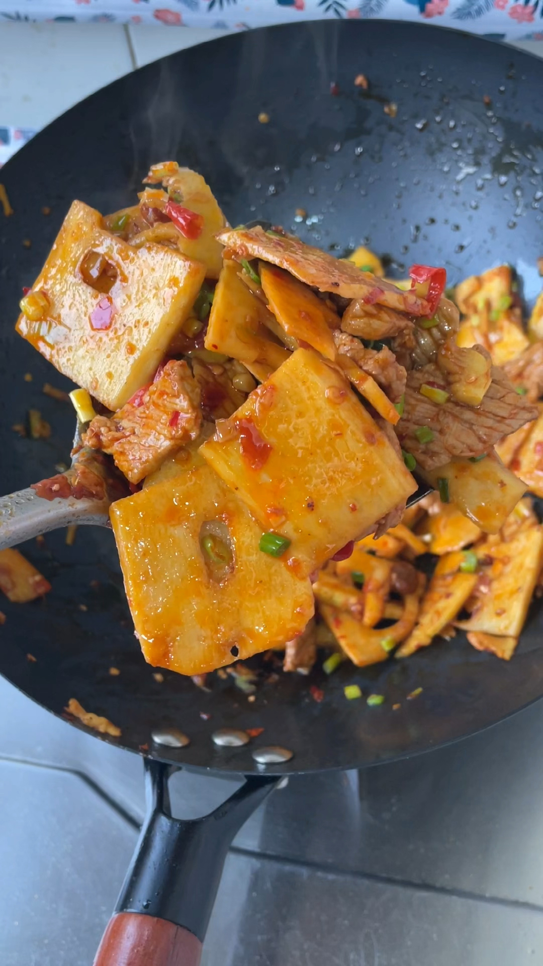 清脆爽口的笋片炒肉