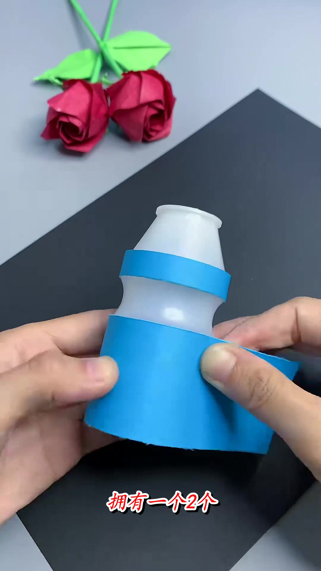 用饮料瓶做一个帅气的戴鸭嘴帽的小男孩,可以摆出各种姿势(1)