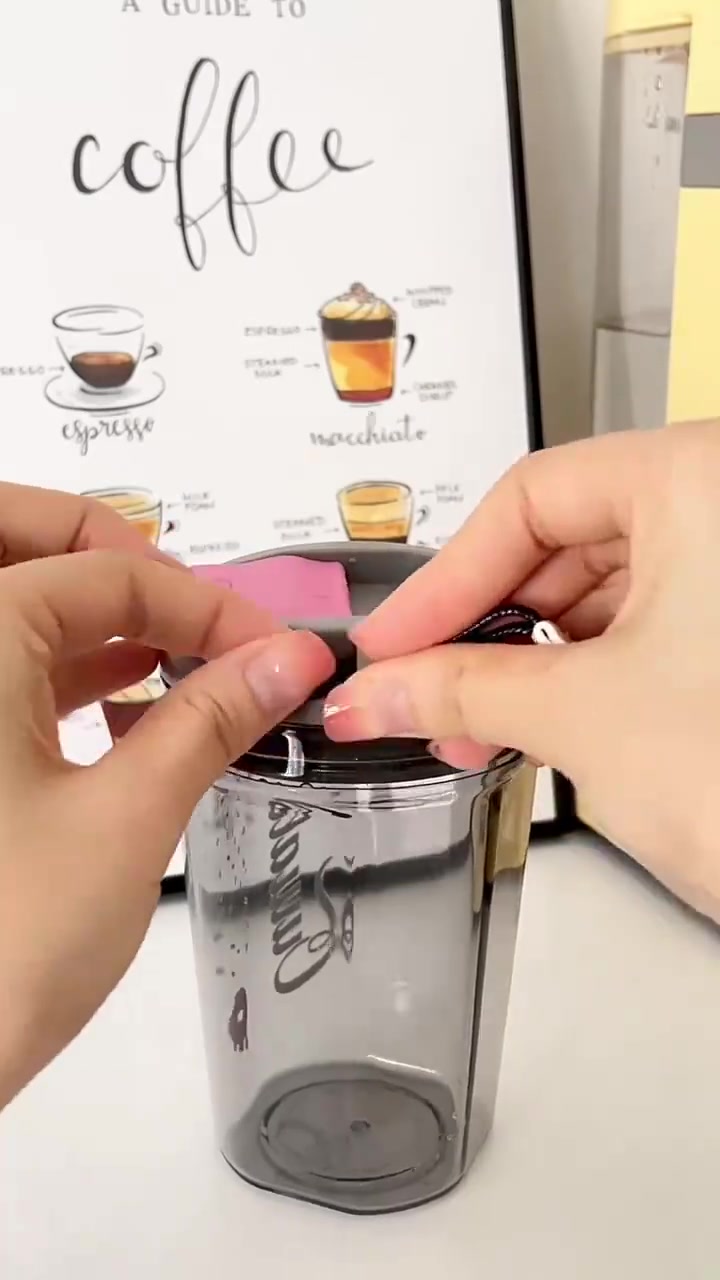 薄荷味牛奶和巧克力咖啡,也可以融合得很好
