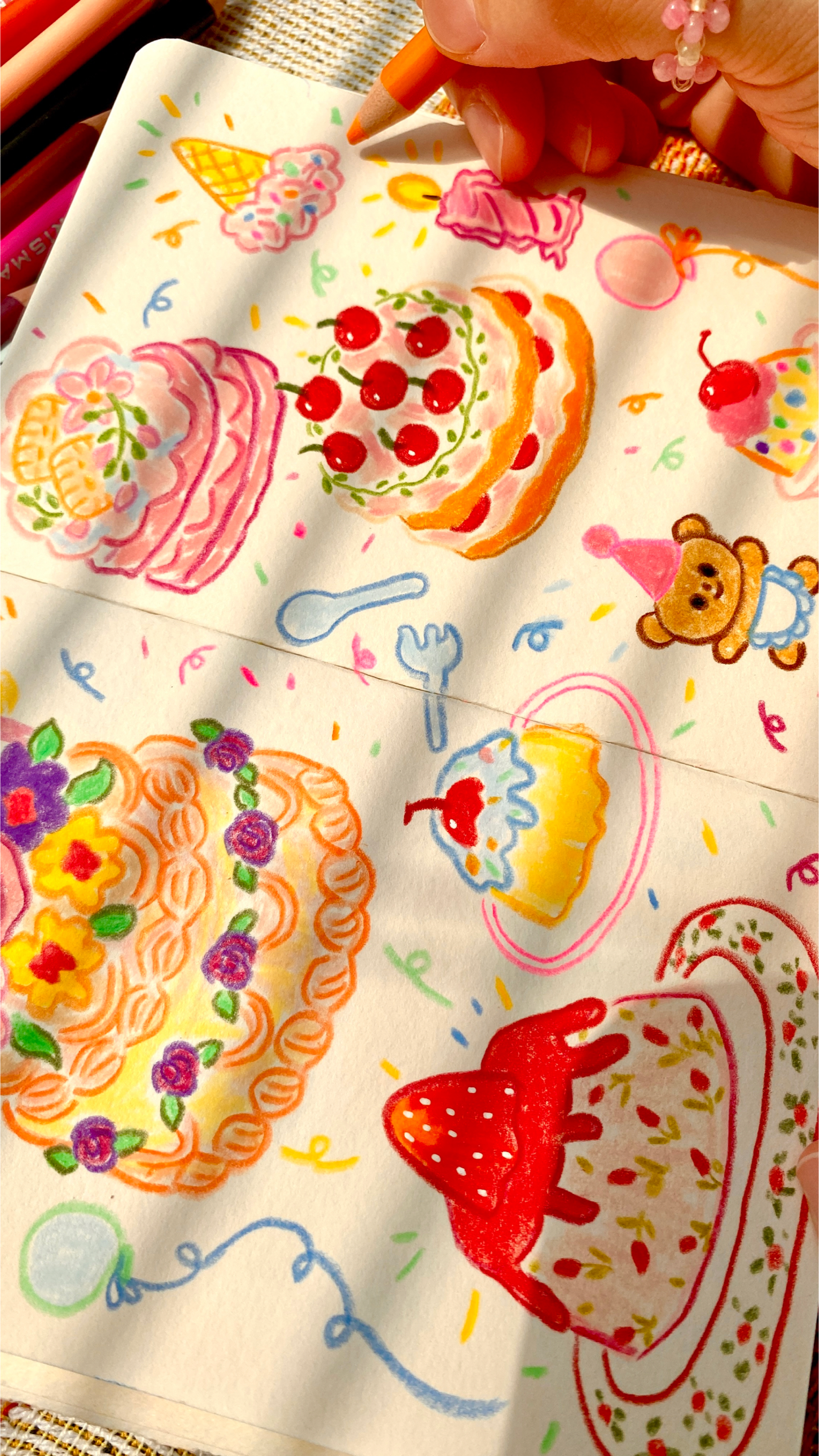 彩铅手绘各种生日蛋糕治愈系插画