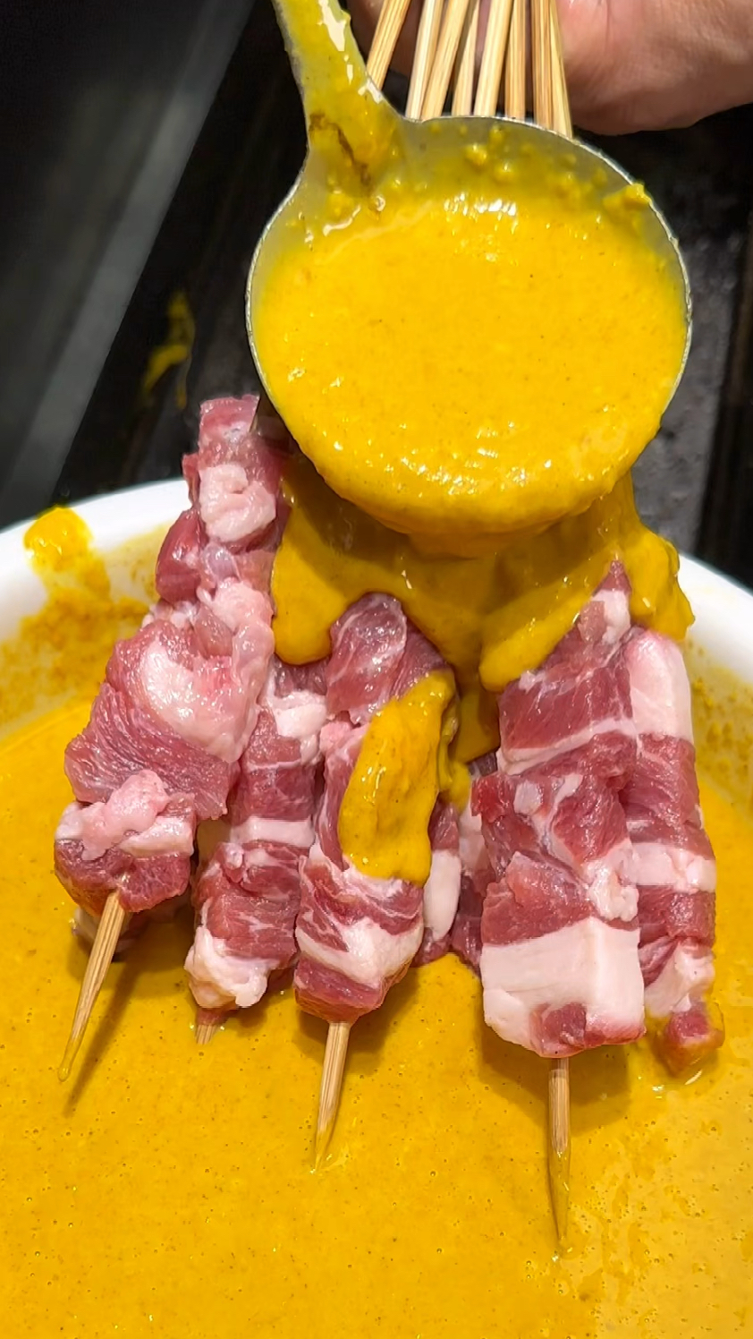 色泽金黄鲜香味美的挂糊羊肉